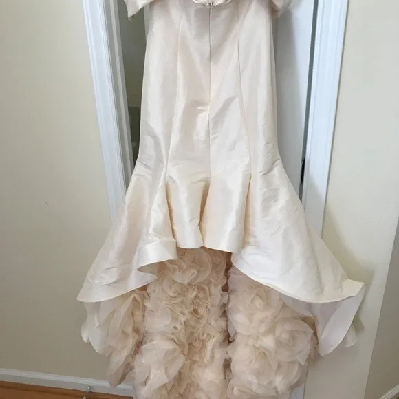 MacDuggal wedding/evening gown - Picture 4 of 9